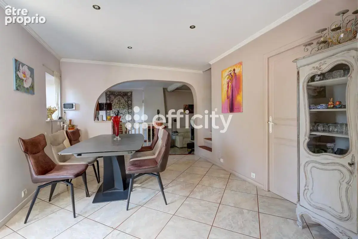 Maison 7 pièces 158 m² à vendre à Condrieu (69420) - photo 8