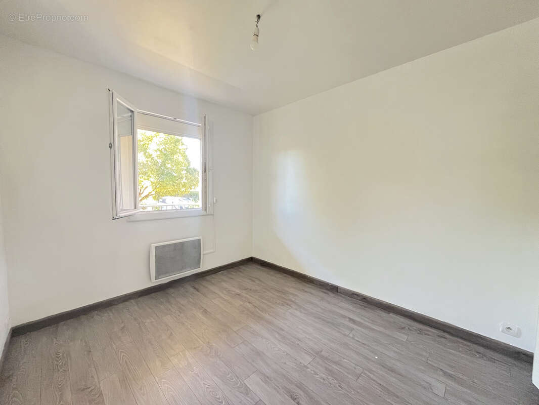appartement T2 - idéalement situé proche des plages - belle terrasse - photo 6