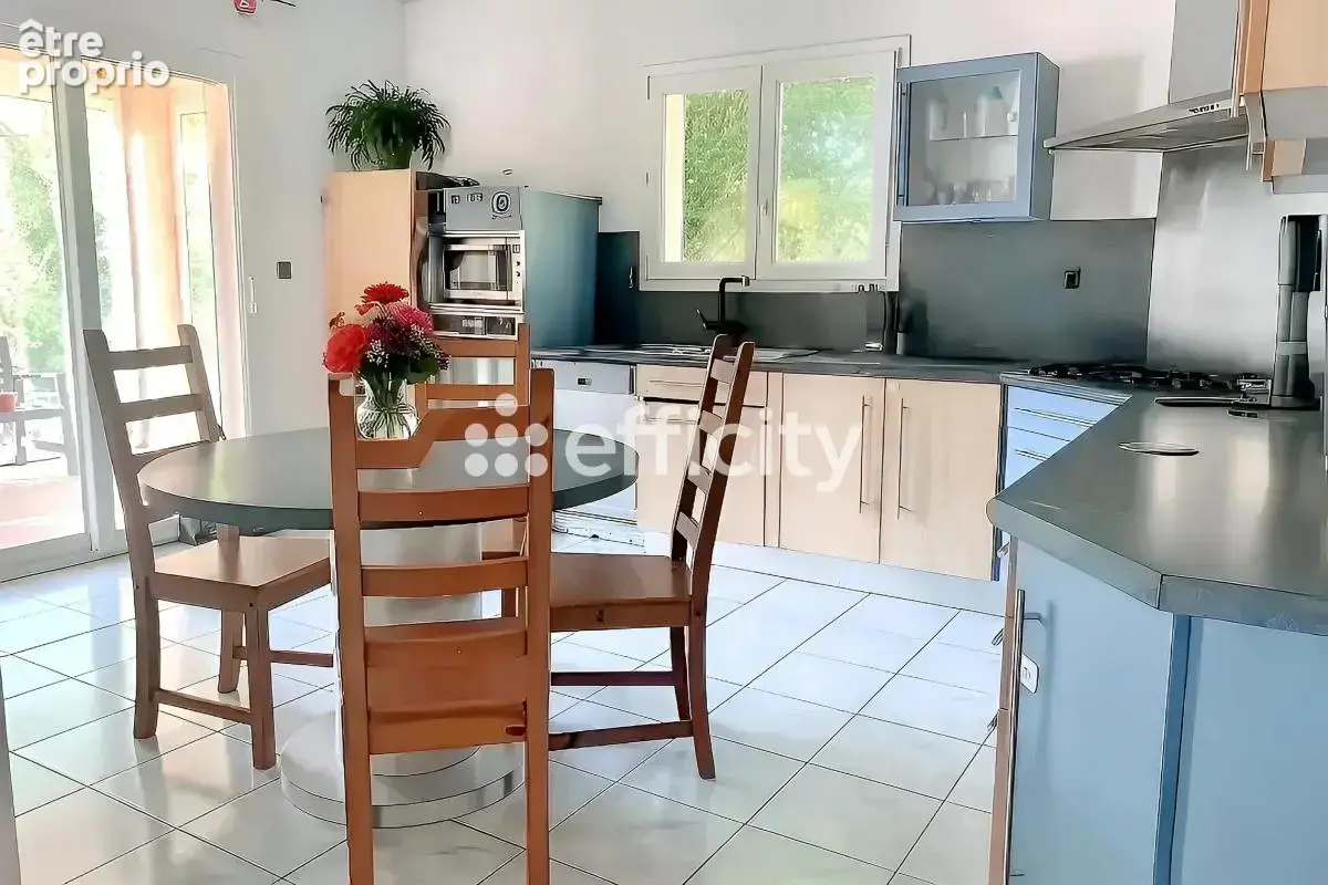 Maison 6 pièces 144 m² à vendre à Aigre (16140) - photo 7