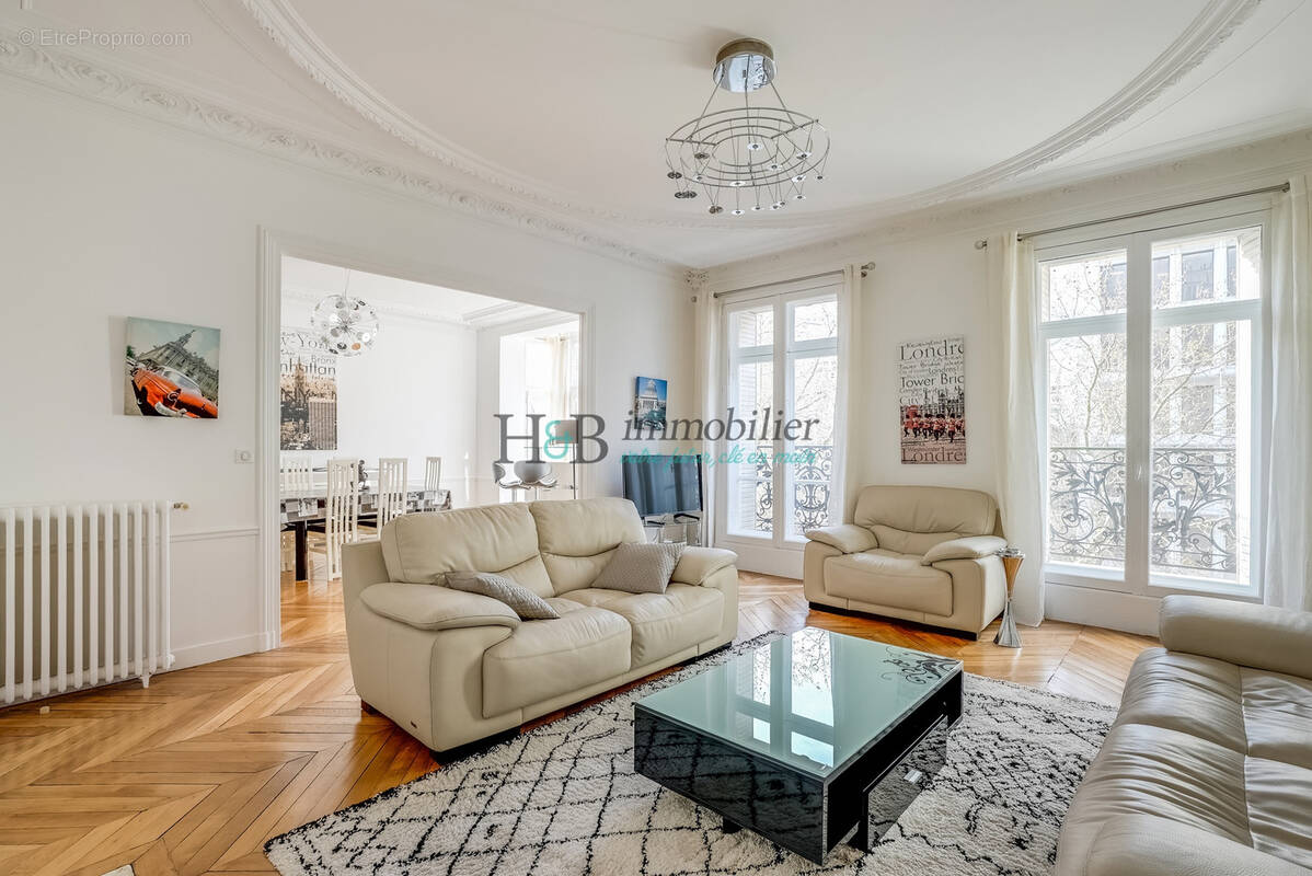 Appartement à PARIS-12E