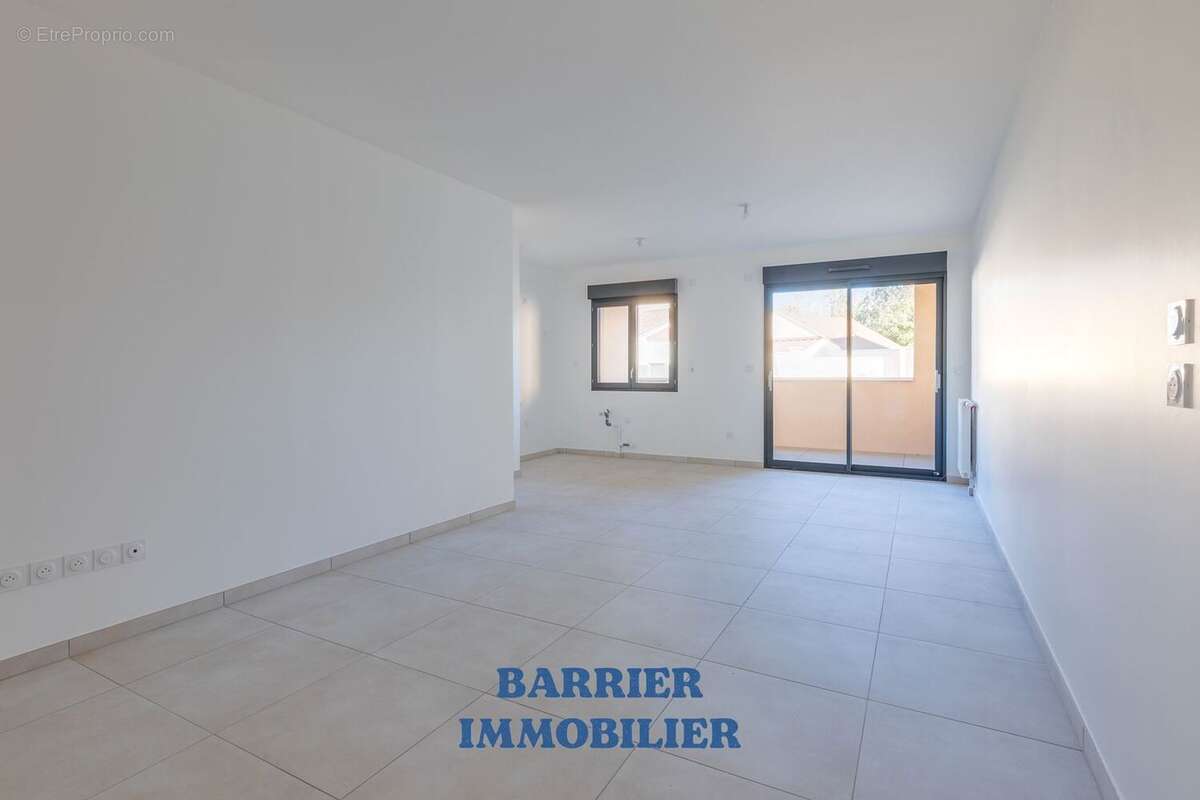 Appartement à CHAVANOZ