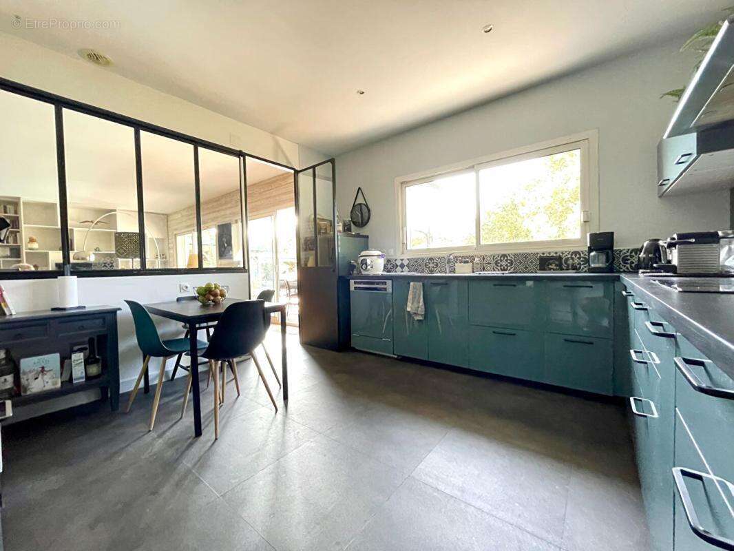 Maison à MARTIGNAS-SUR-JALLE