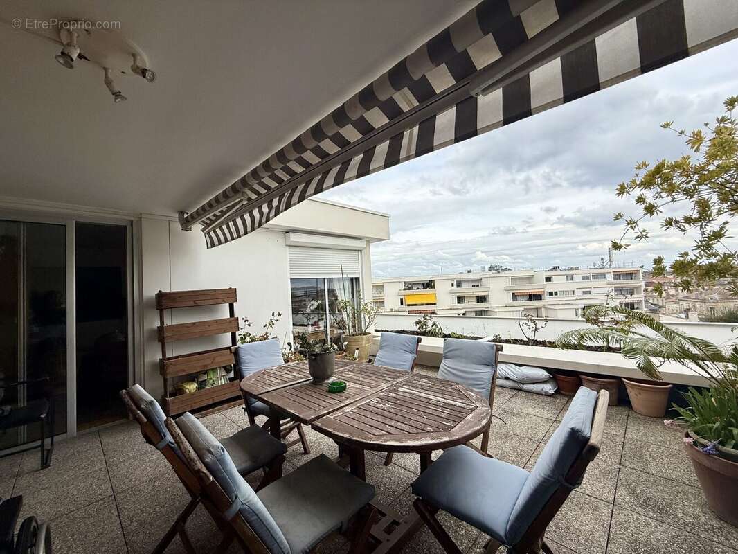 Appartement à BORDEAUX