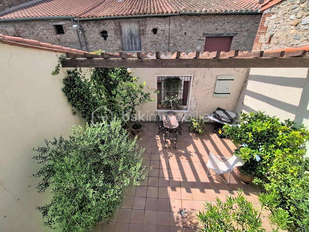 Maison de village de caractère à Vinça, 4 chambres, patio, garage et vue sur le canigou - photo 12