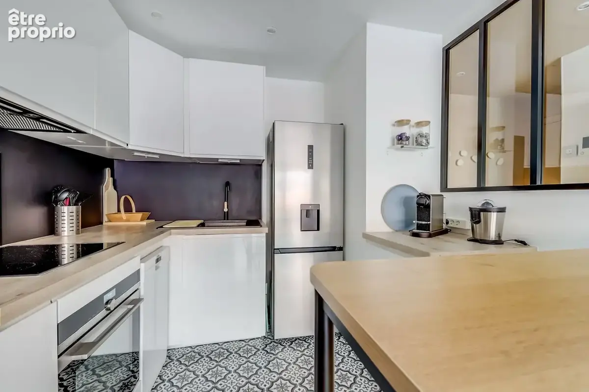 Appartement T2 avec balcon entièrement rénové - photo 4