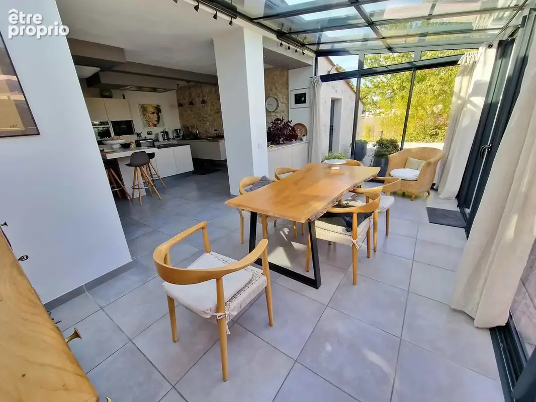 Belle rénovation pour cette maison en pierre avec psicine et dépendances sur terrain de 9343m2 - photo 13