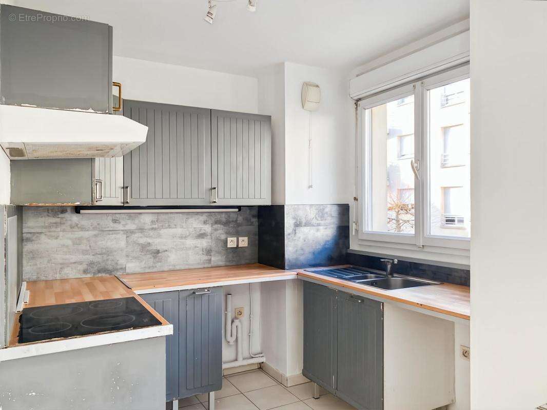 Appartement à CORBEIL-ESSONNES