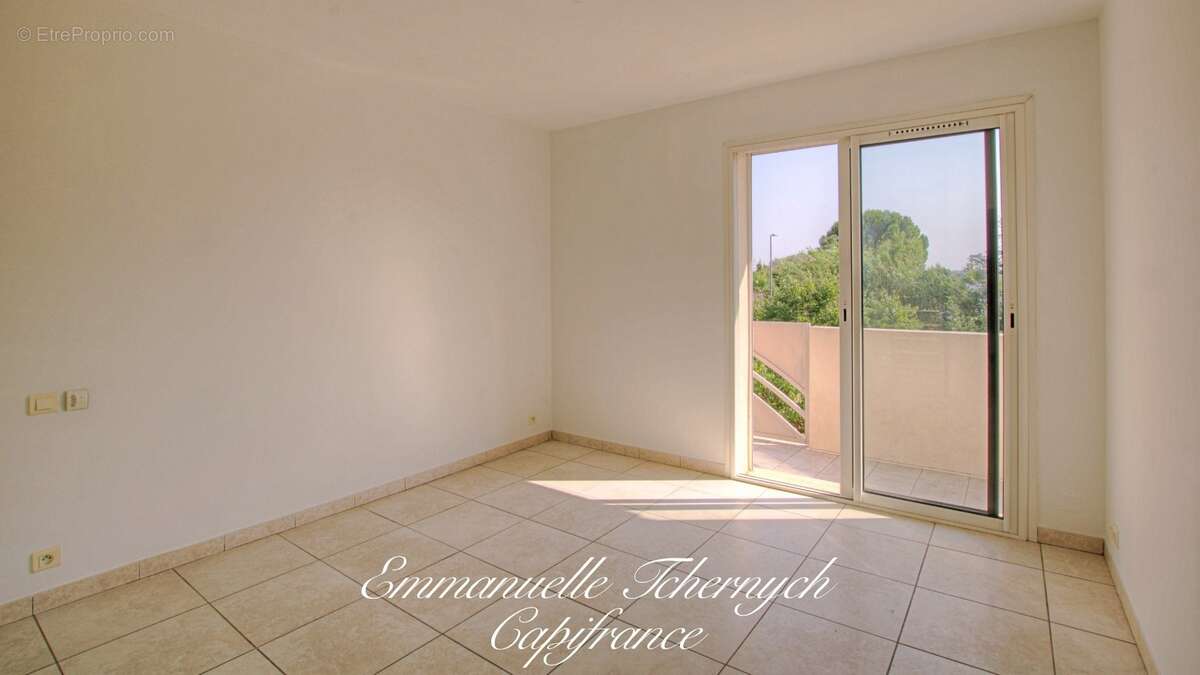 Maison à vendre Istres – Vue sur l’Étang de l’Olivier – Maison 143m² – Terrain 2 050 m² - photo 17