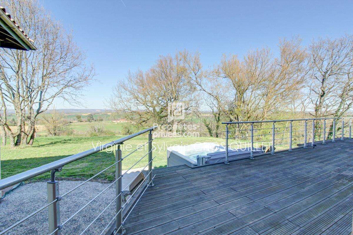 Maison à MONTASTRUC-LA-CONSEILLERE