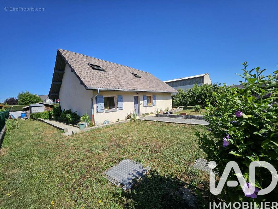 Photo 8 - Maison à YENNE