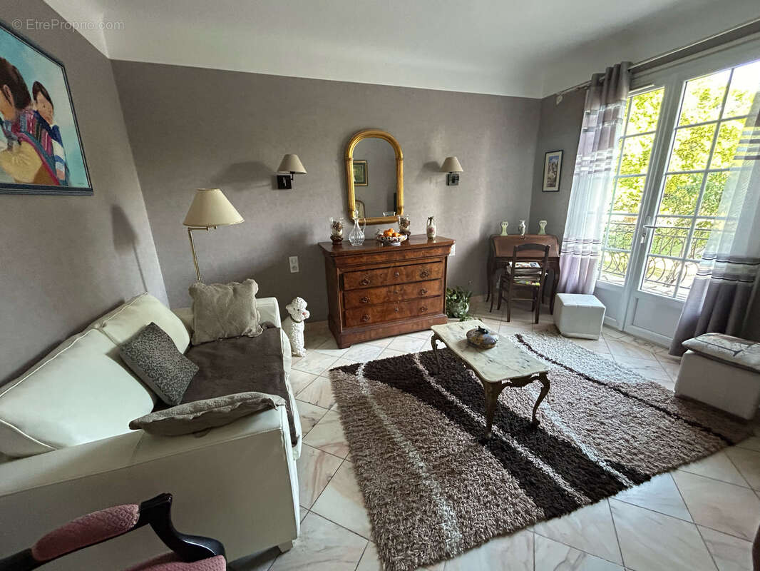 Maison à ANTONNE-ET-TRIGONANT