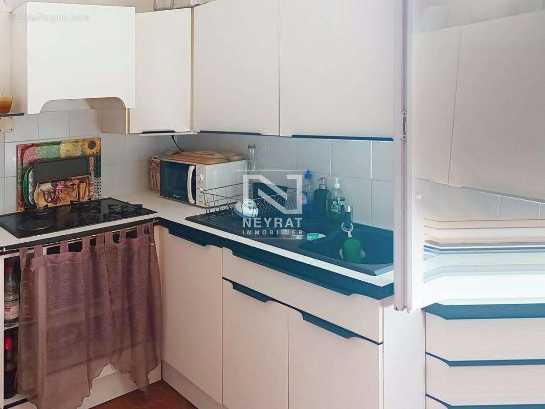 Appartement à TOURRETTES