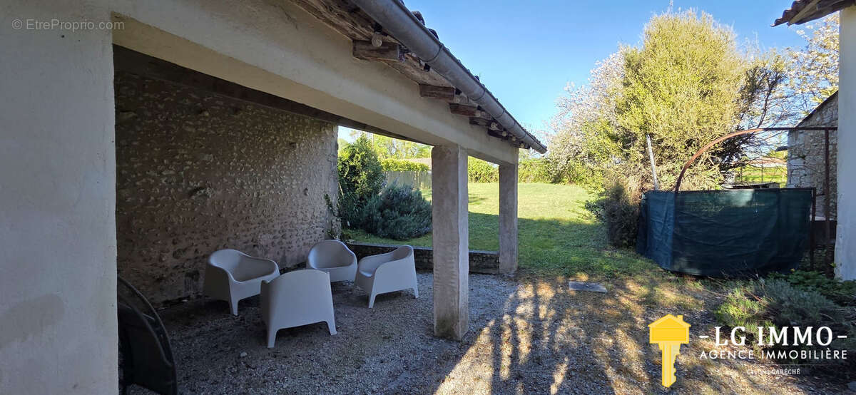 Maison de 118 m2 avec jardin et dépendances - photo 25