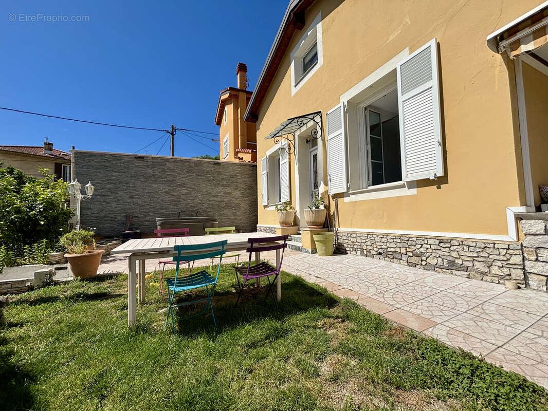 Maison à ROQUEBRUNE-CAP-MARTIN