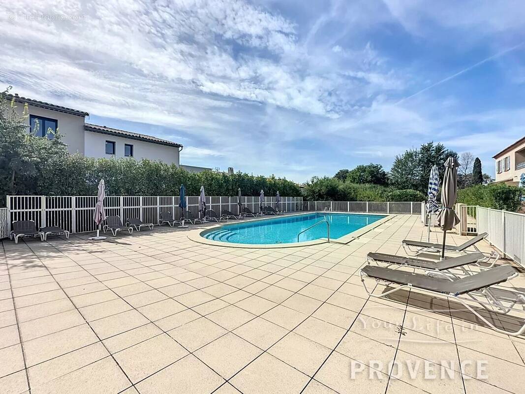 Appartement à LORGUES