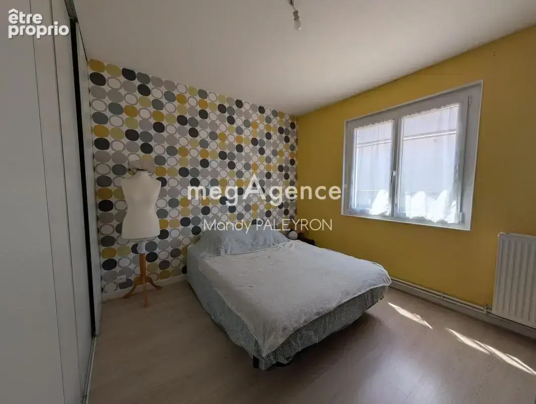 Maison Plain-pied 110 m² 5 pièces bel extérieur - photo 9