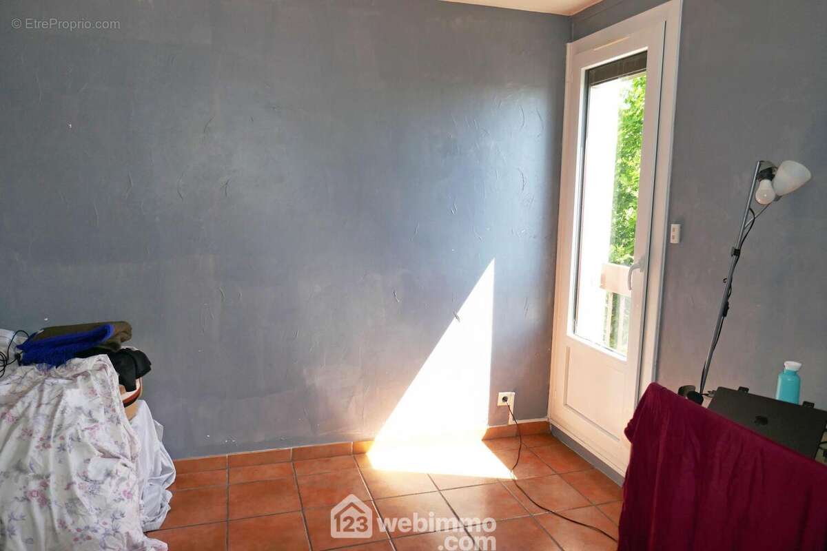 Appartement 73 m² à Arles  - photo 5