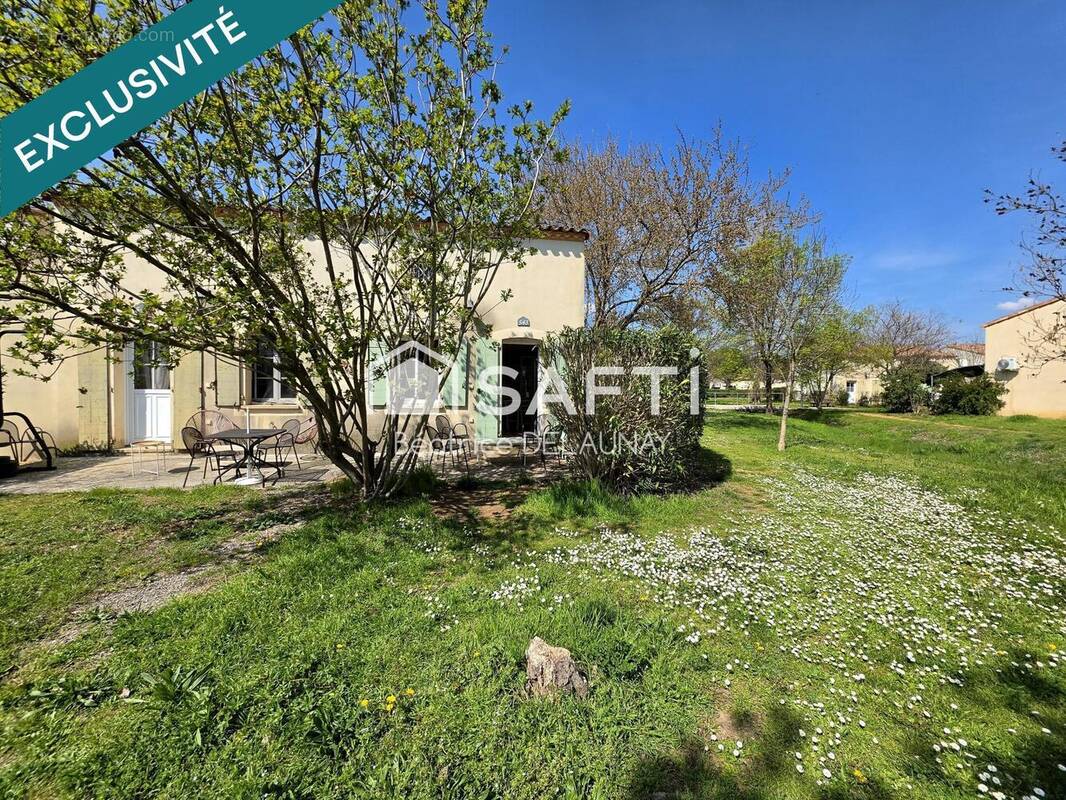 Photo 1 - Maison à GALLARGUES-LE-MONTUEUX