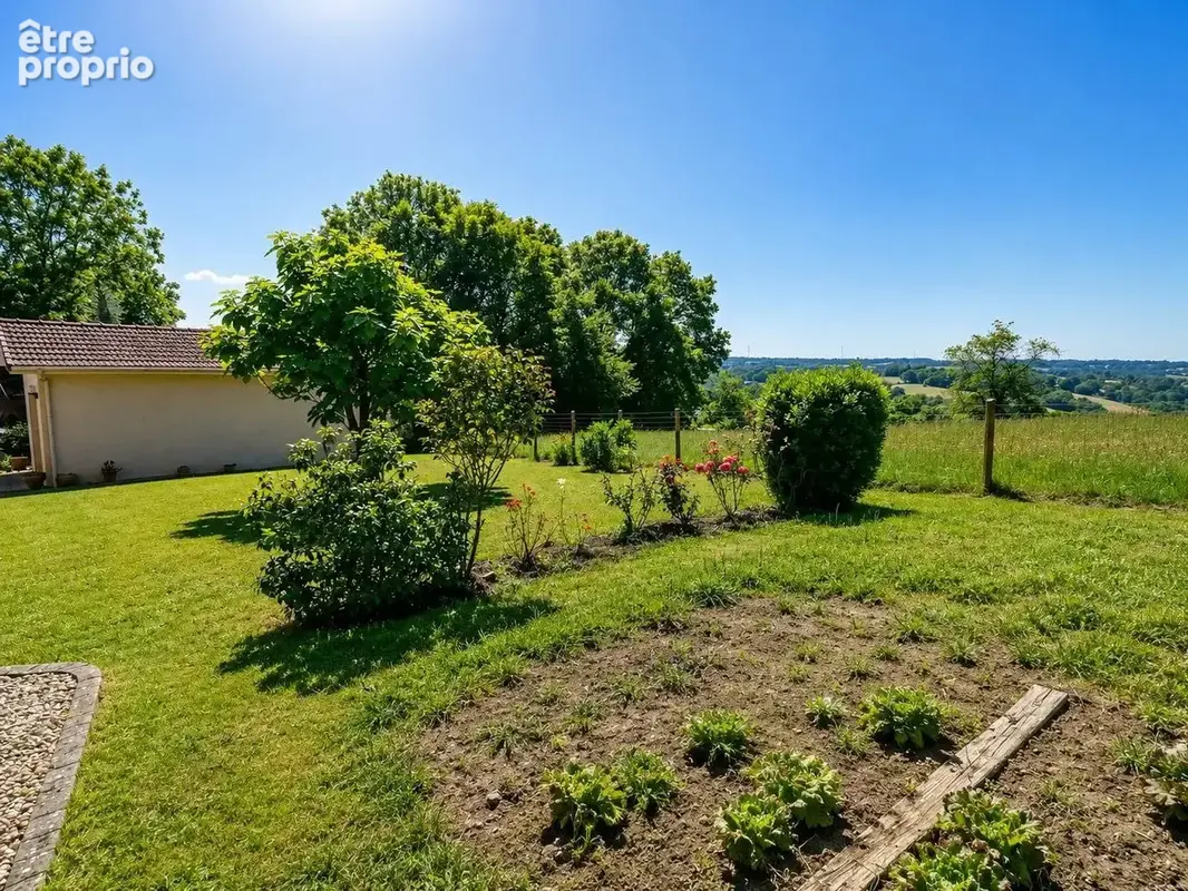 Maison 7 pièces 96 m² à vendre à Peyrat-De-Bellac (87300) - photo 7