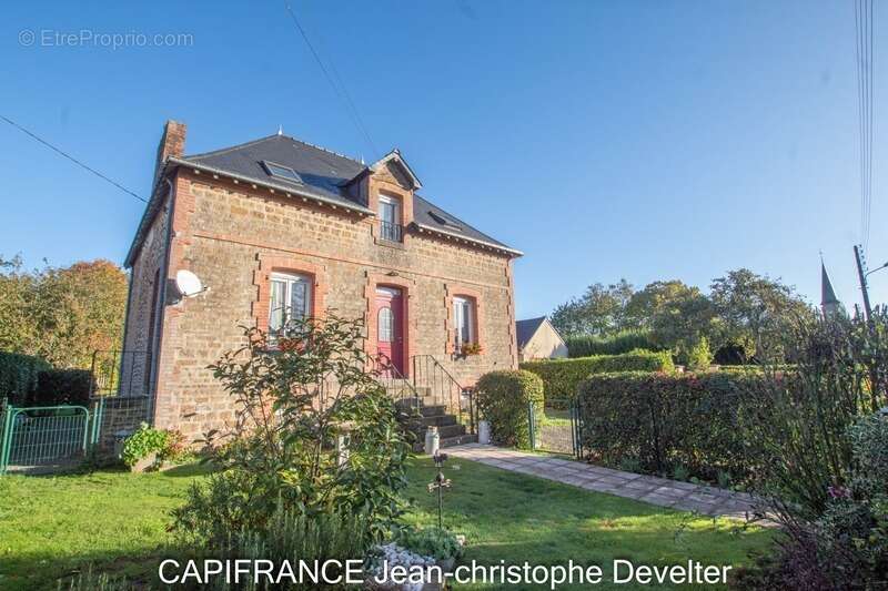 Maison à MAYENNE