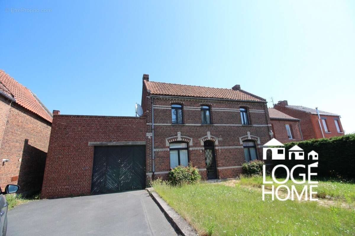 Maison à PECQUENCOURT