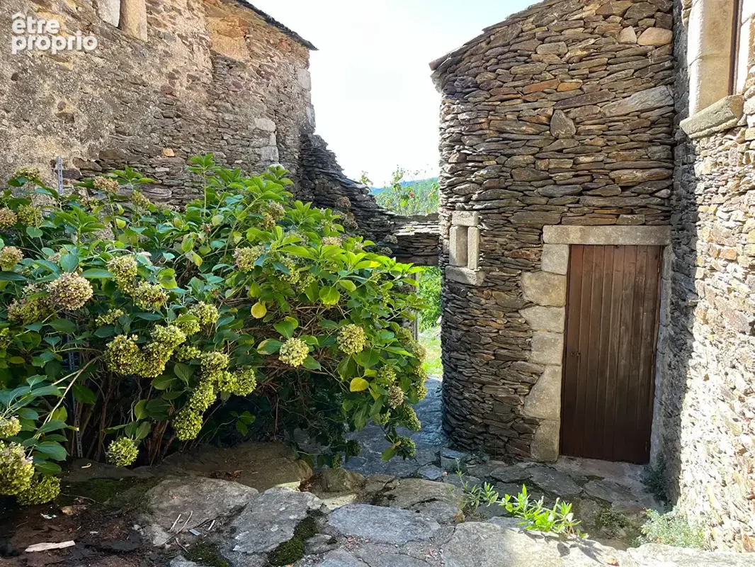 Mas cevenol avec magnifique vue et piscine - photo 14