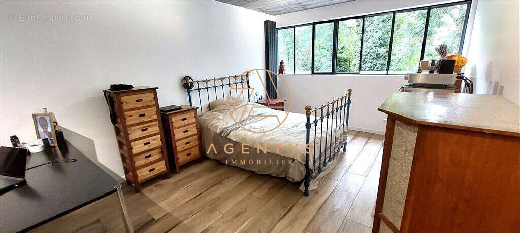 Appartement à NEUILLY-PLAISANCE