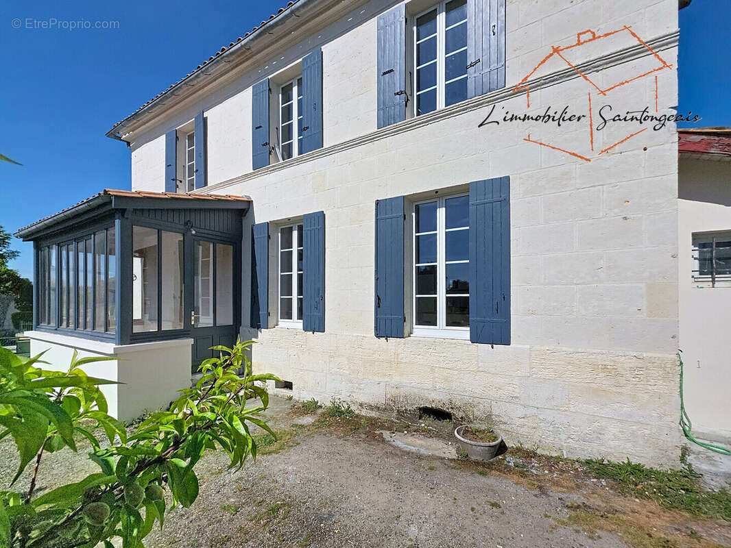 Maison à SAINT-CIERS-DU-TAILLON