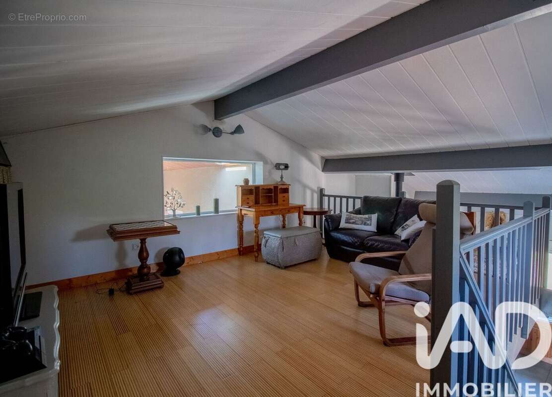 Maison 135 m² à Authon-Ebeon  - photo 6