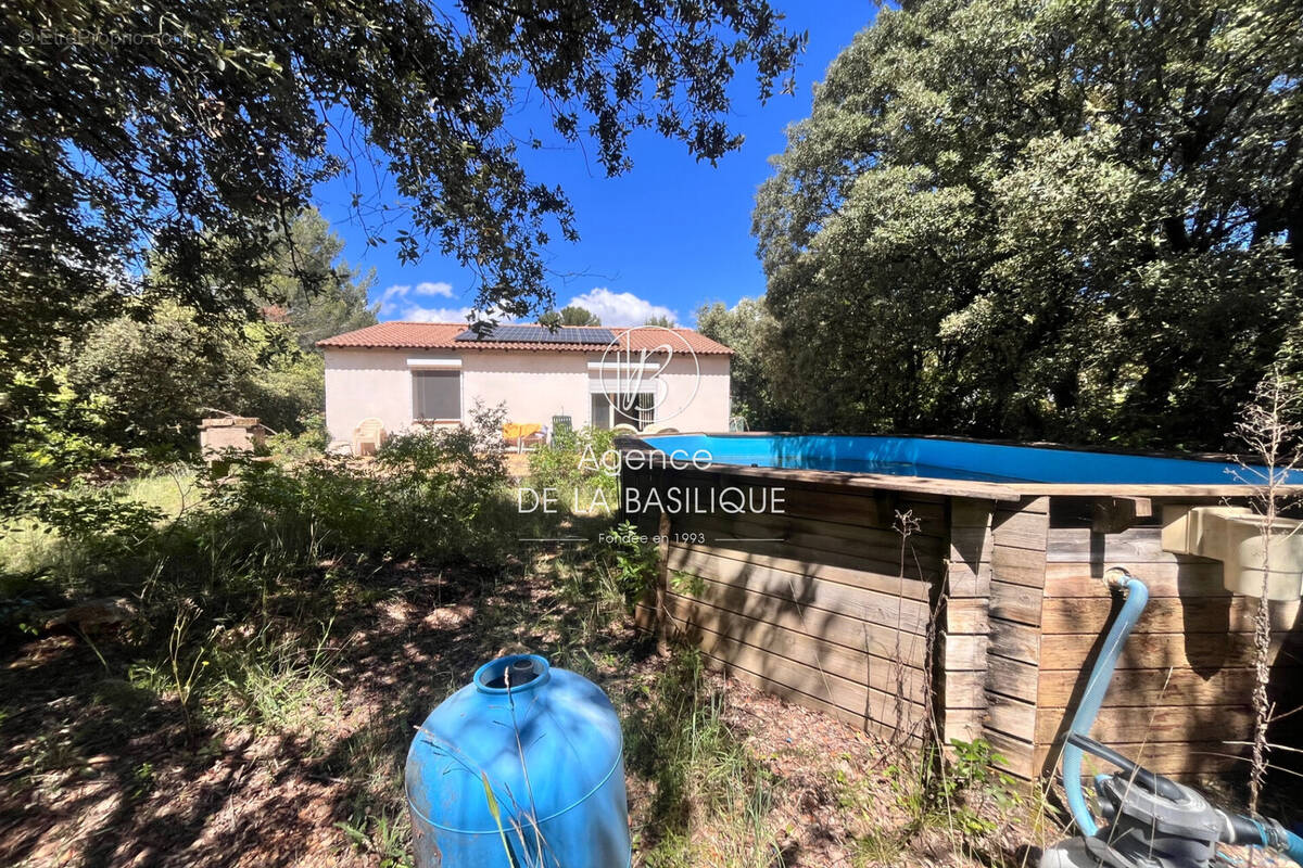 Maison à SAINT-MAXIMIN-LA-SAINTE-BAUME