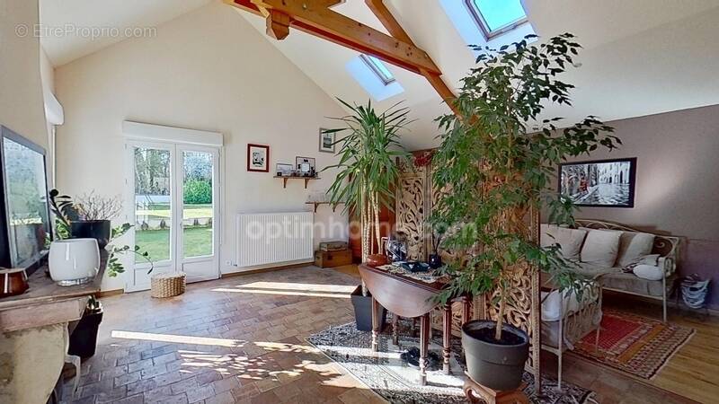 Maison à CLAYE-SOUILLY