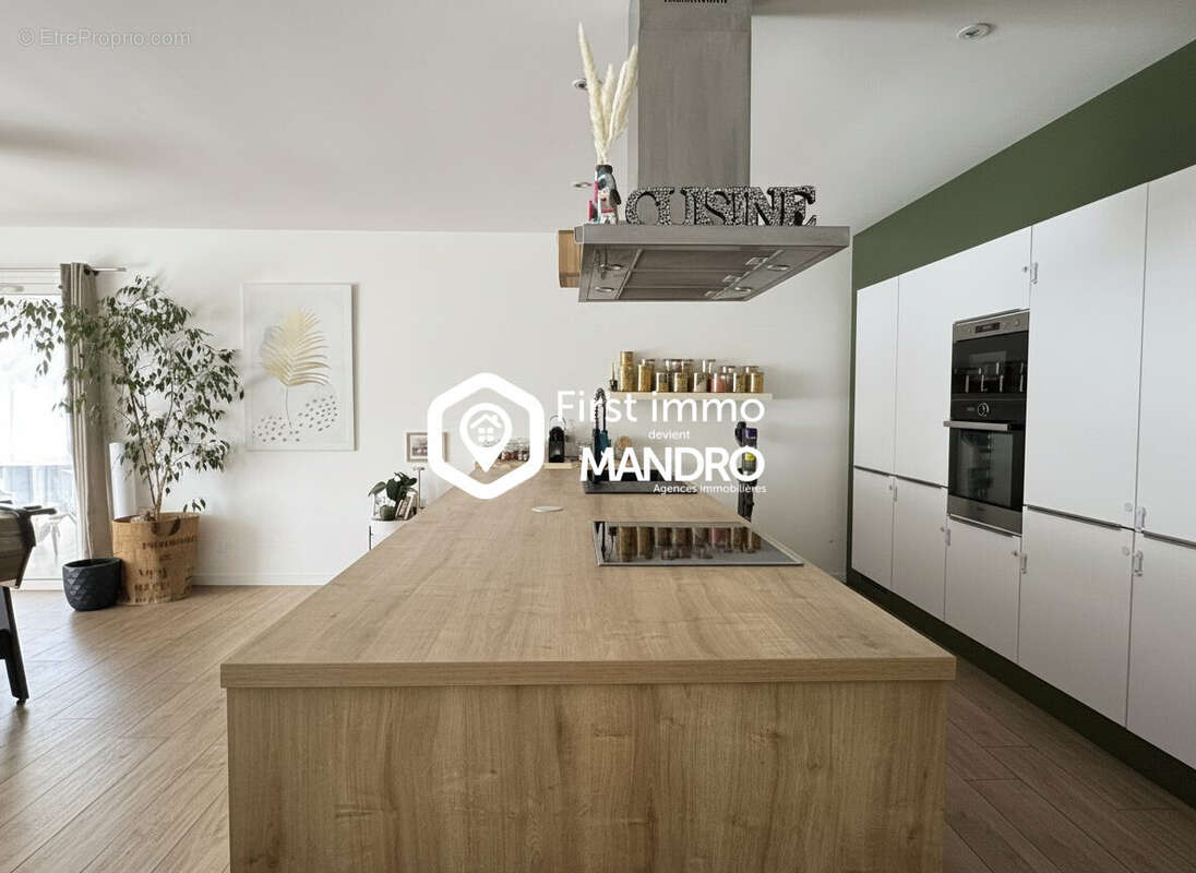 Maison 143 m² à Thuir  - photo 3