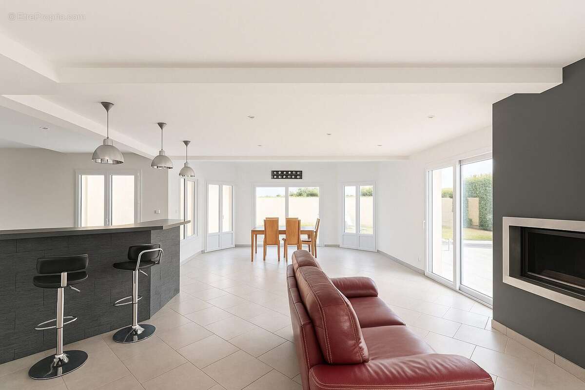 Maison à MAY-SUR-ORNE