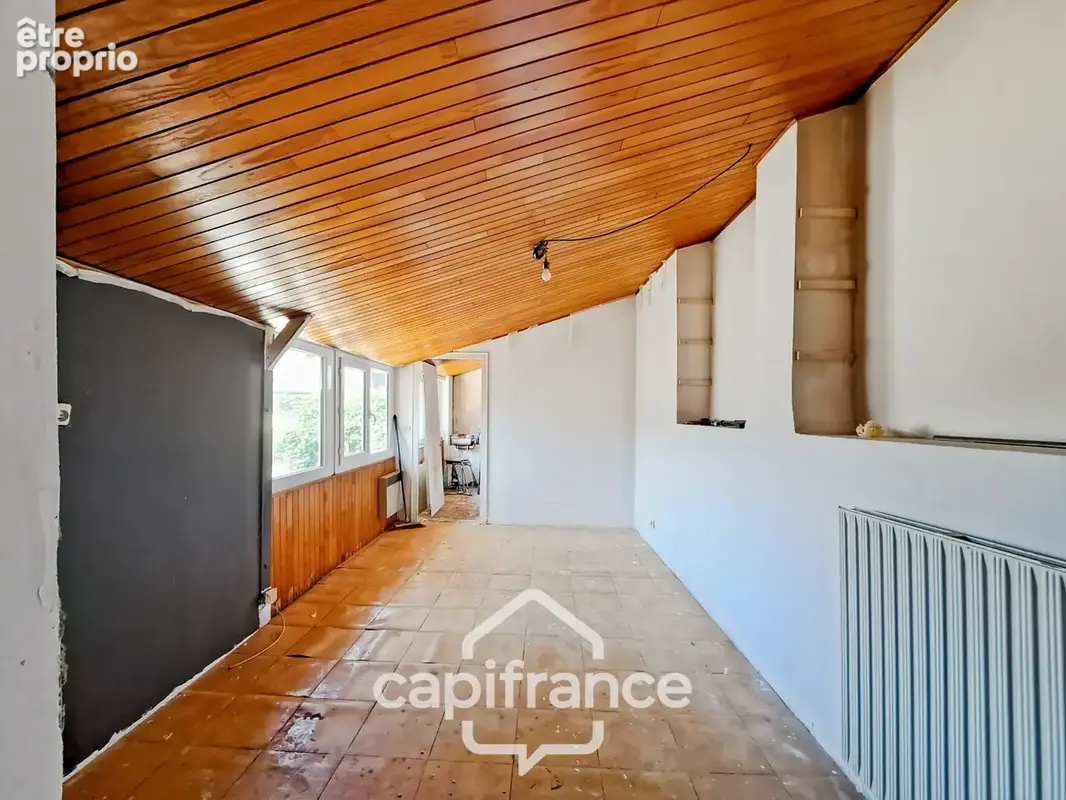 Ancien bar-restaurant avec logement – Fort potentiel au cœur de Châteaumeillant - photo 18