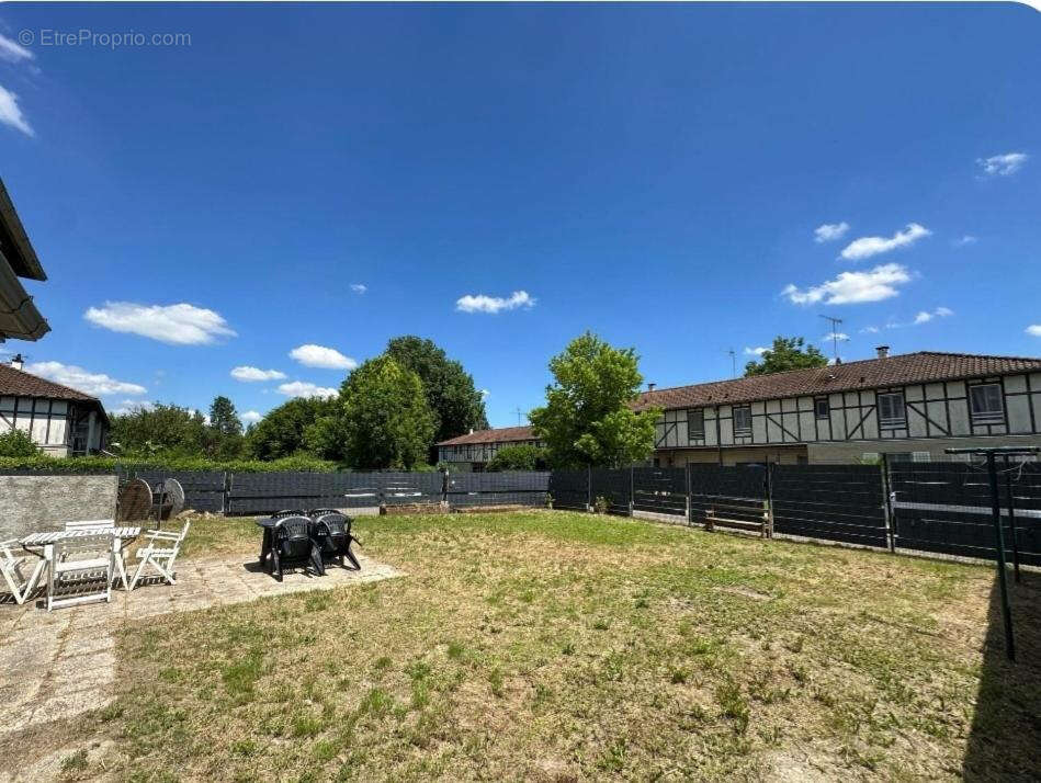Maison à SAINT-AMAND-SUR-FION