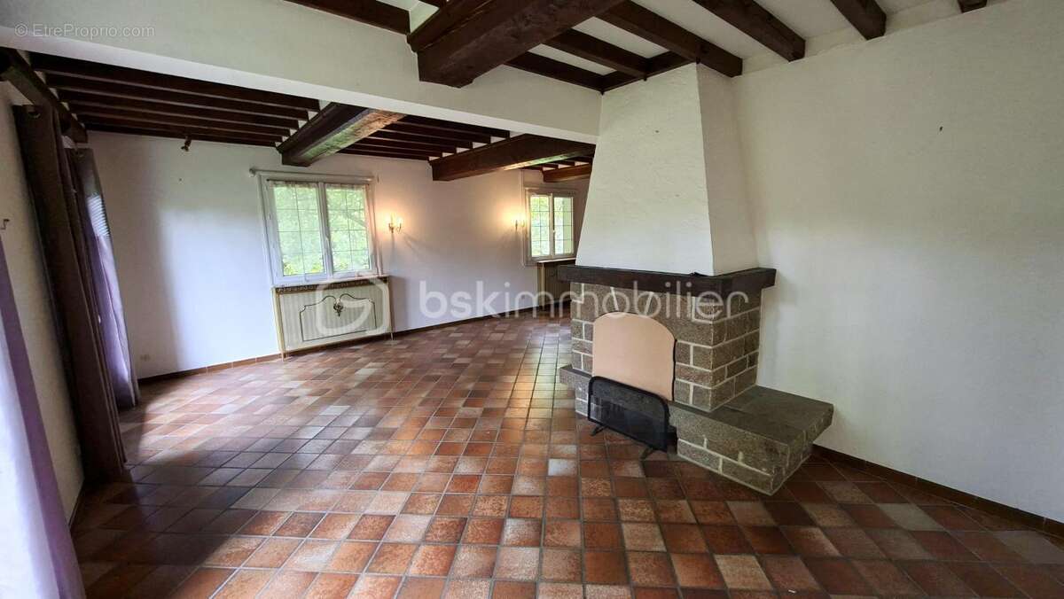 Maison à TESSY-SUR-VIRE