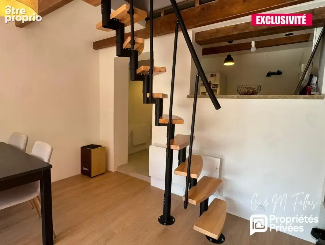 Ensemble immobilier avec appartement rénové - TRAVAILLAN - 220m² - photo 3