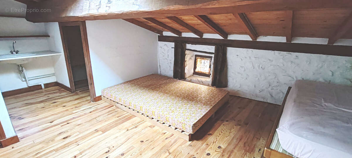 Maison à GILHOC-SUR-ORMEZE