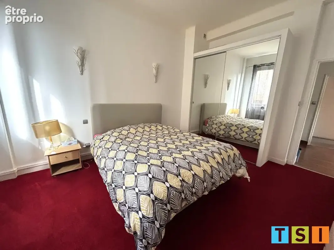Appartement T4 de 112 m² avec ascenseur, à proximité du centre-ville - photo 4