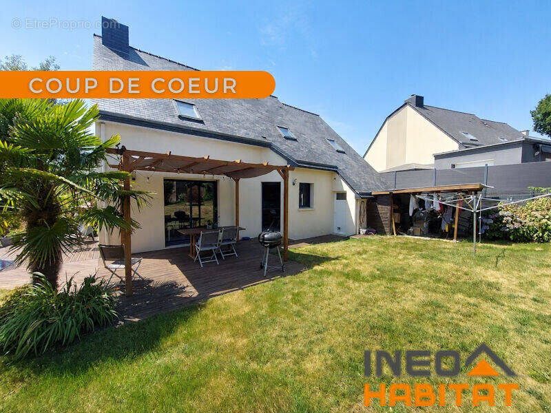 Maison à MONTREUIL-LE-GAST