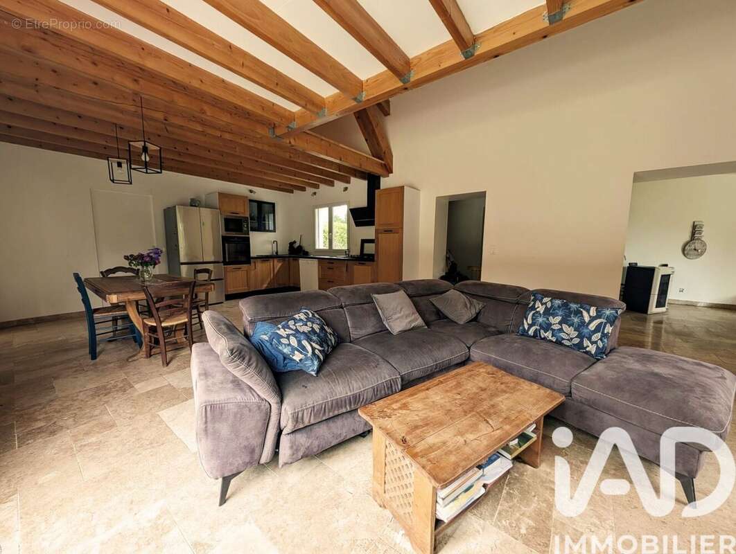 Maison 135 m² à Savasse  - photo 6
