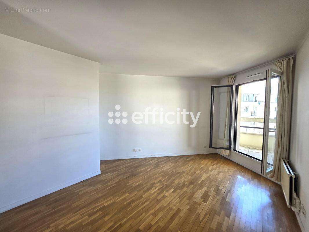 Appartement à ISSY-LES-MOULINEAUX