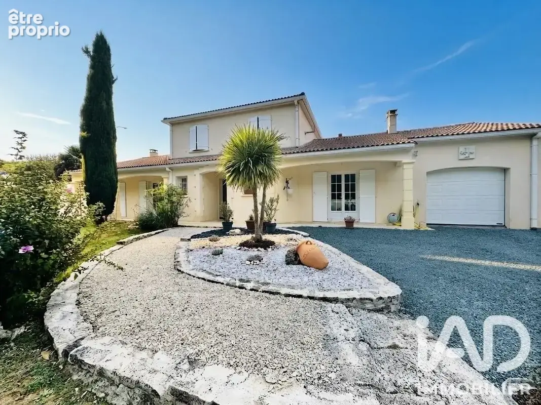 Photo 1 - Maison à SAINT-SULPICE-DE-ROYAN