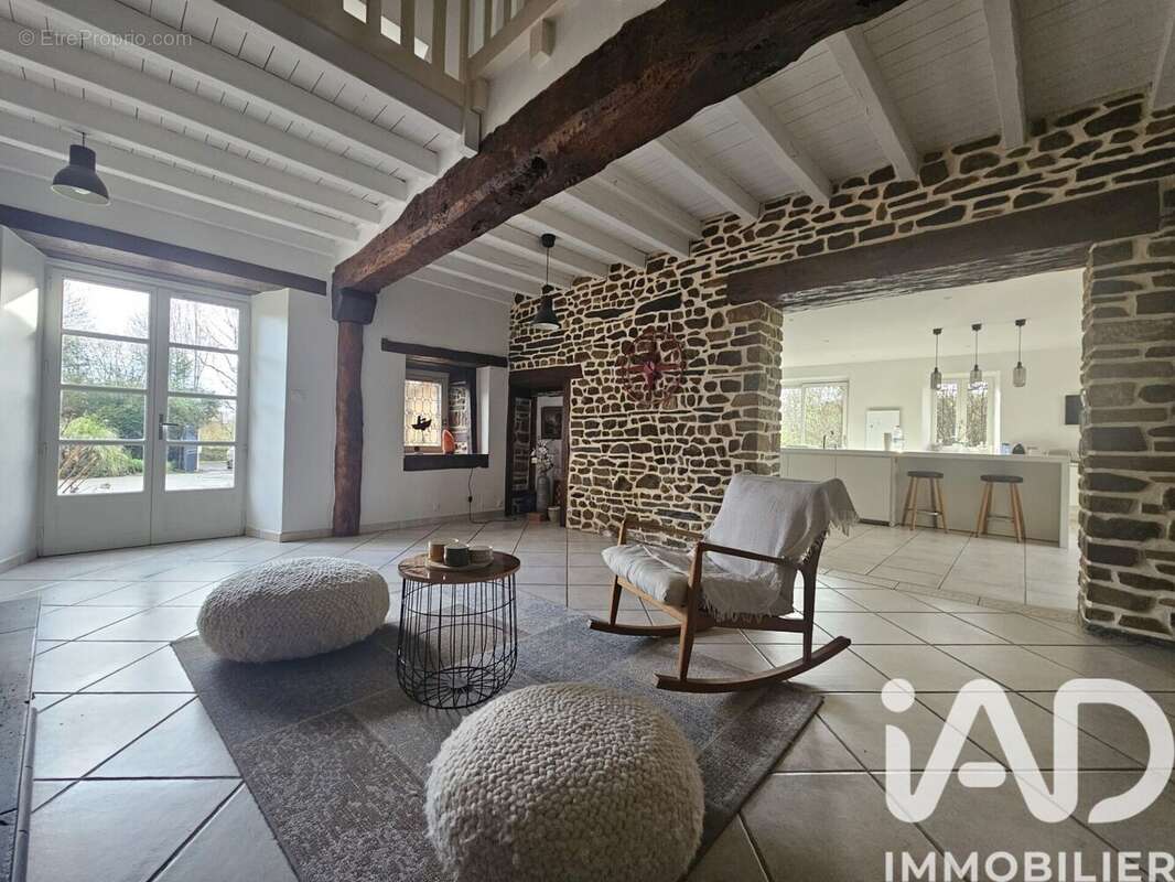 Photo 2 - Maison à VERN-SUR-SEICHE