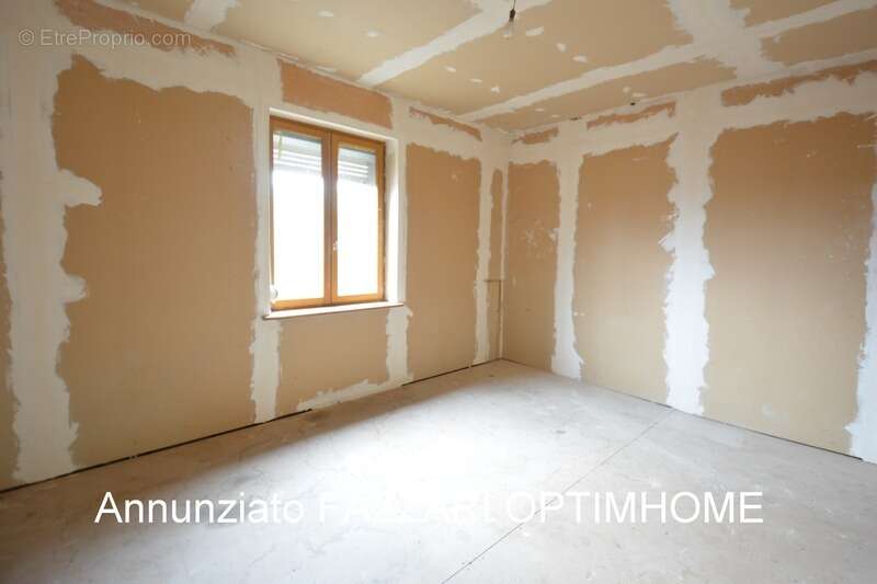  A vendre en exclusivité, Maison de village de 111 m² habitable avec dépendances et grande grange de 106 m² – Brandeville (55),  - photo 17