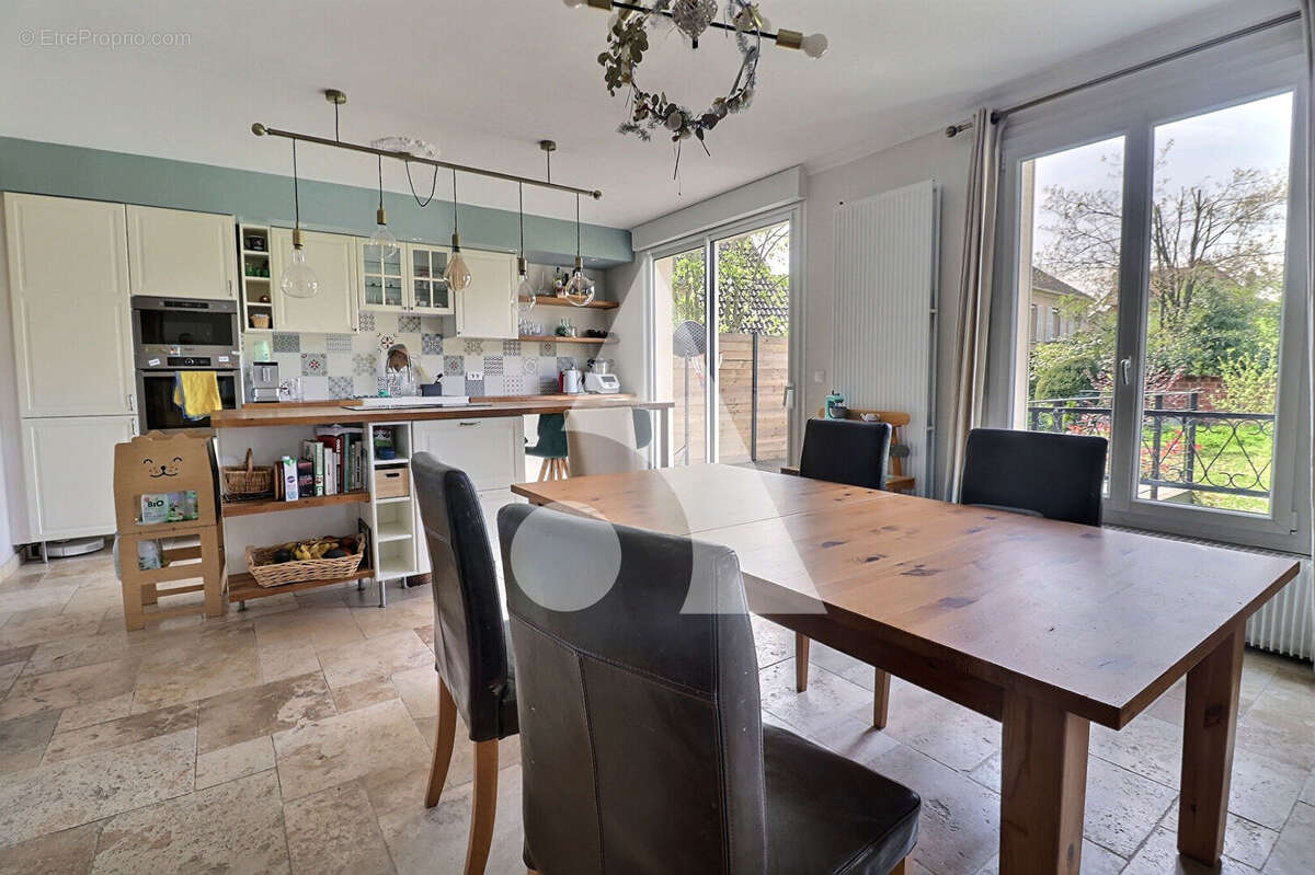 Maison à FRANCONVILLE