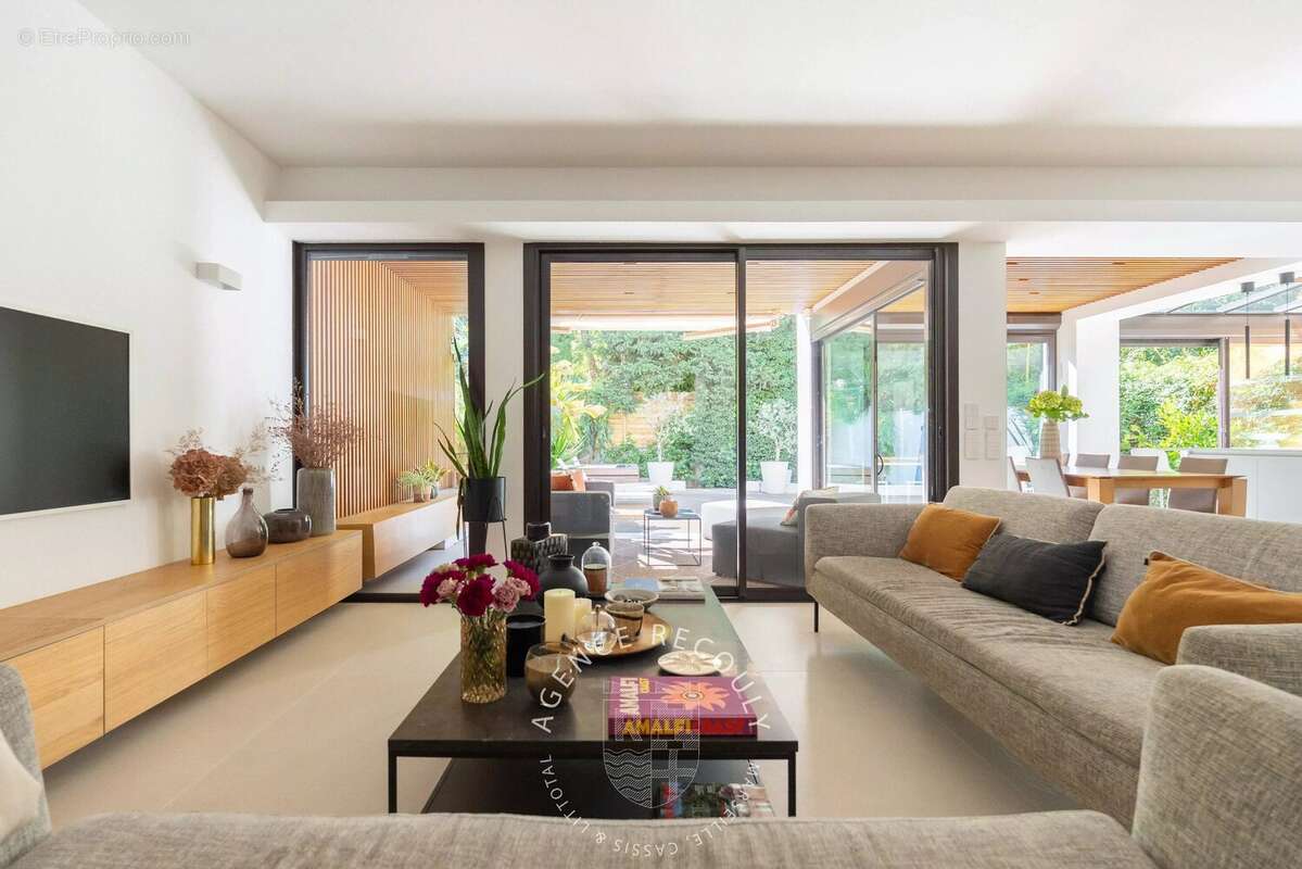 Appartement à MARSEILLE-8E