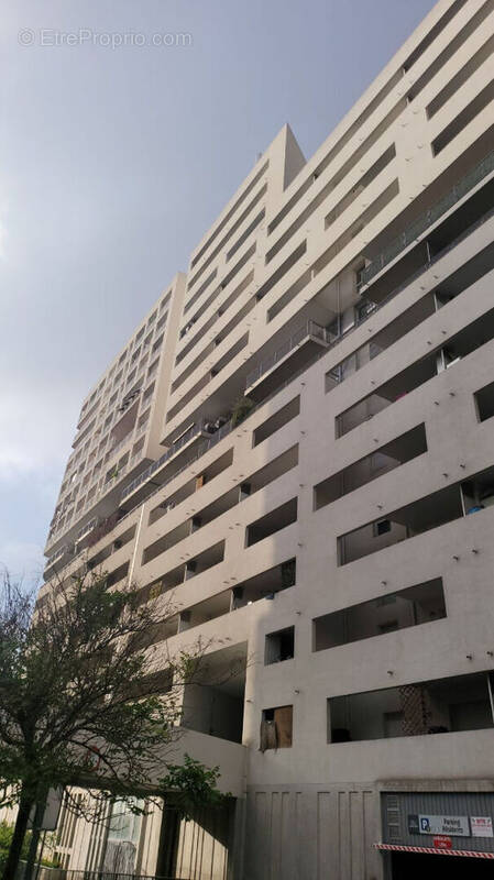 Appartement à MARSEILLE-3E