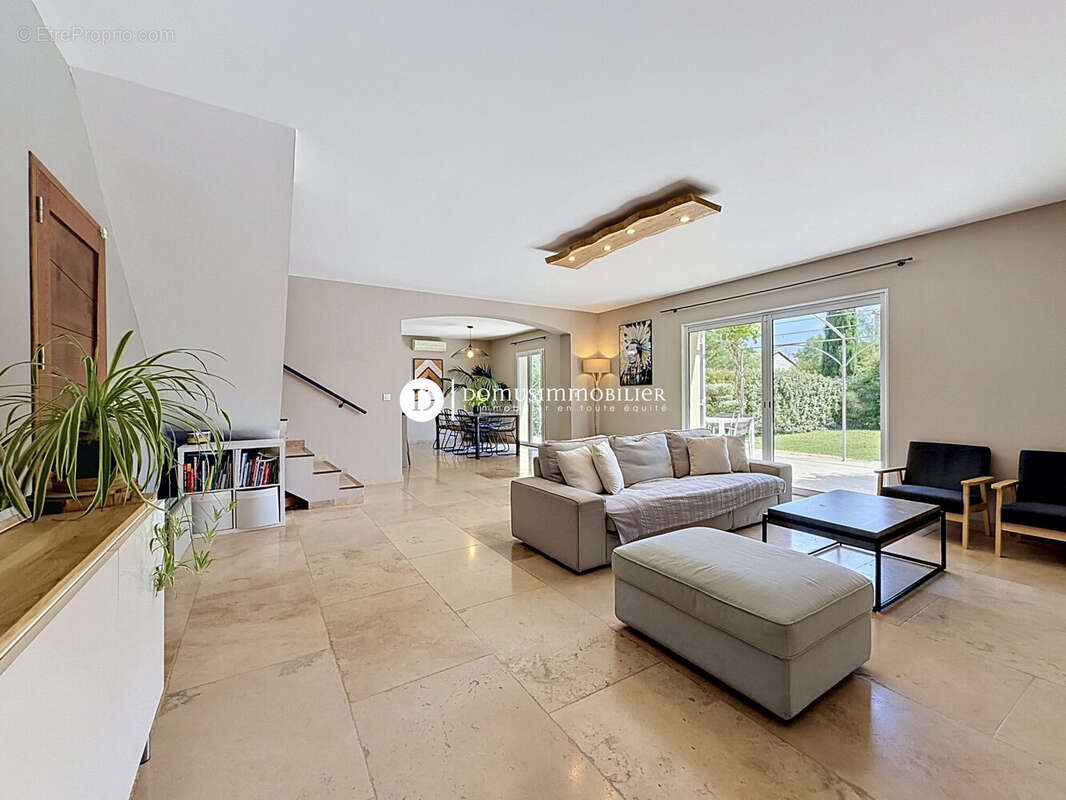 Maison 130 m² à Saint-Saturnin-Les-Avignon  - photo 4