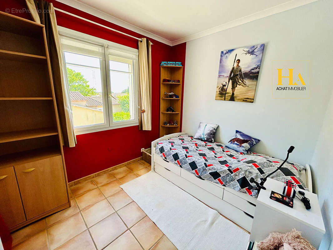 Maison à SAINT-PAUL-TROIS-CHATEAUX